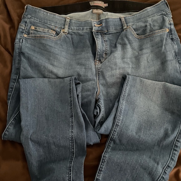 Torrid bombshell, skinny jeans-22R - Picture 5 of 5